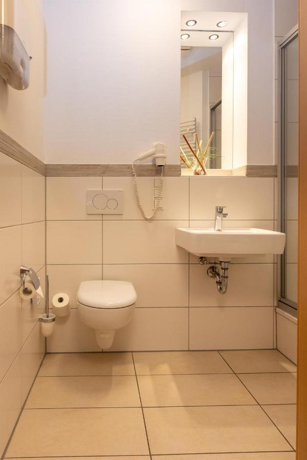 Отель Haus Sonneck Marburg Экстерьер фото