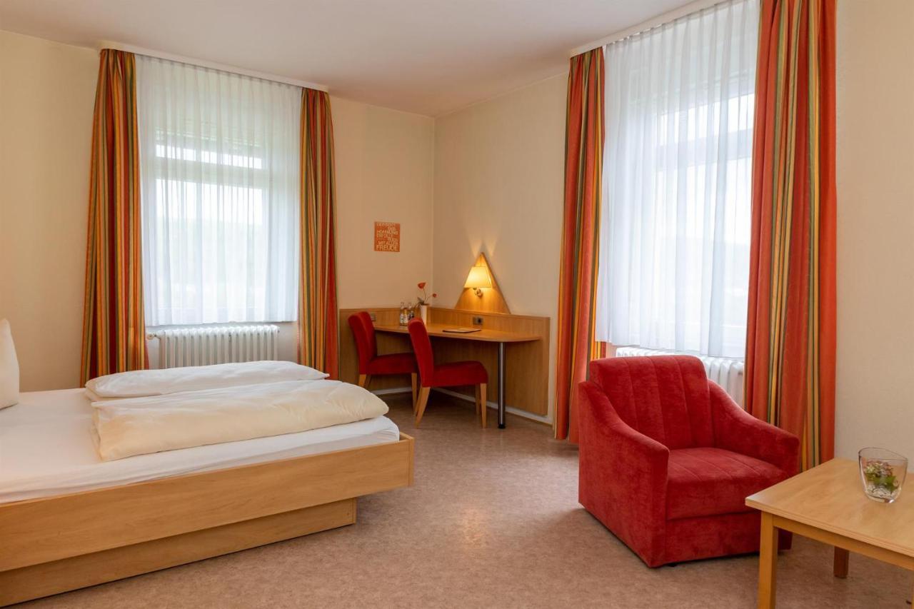 Отель Haus Sonneck Marburg Экстерьер фото