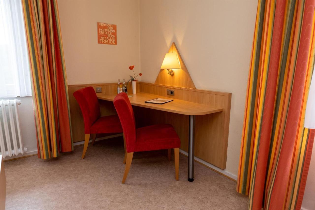 Отель Haus Sonneck Marburg Экстерьер фото